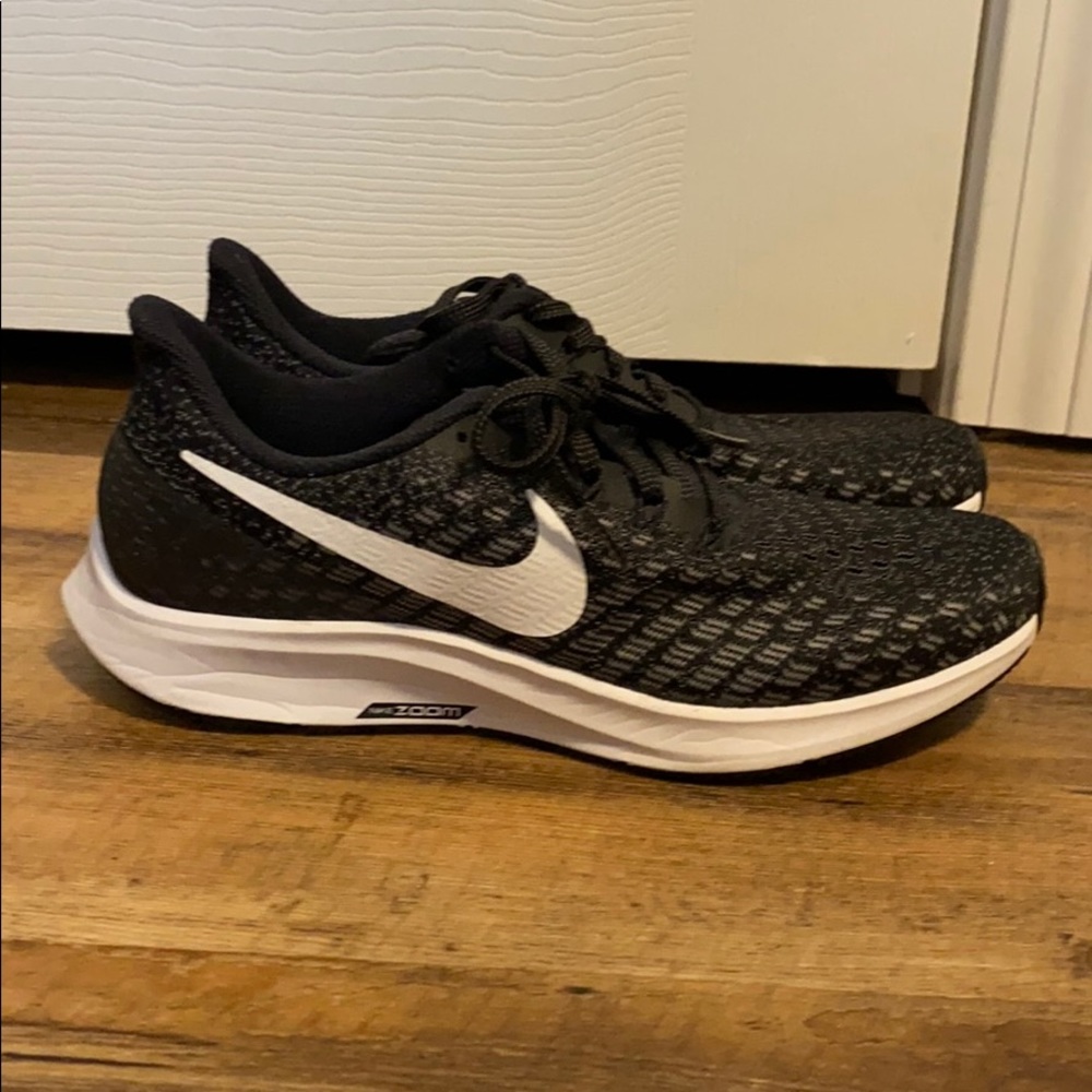 Nike sneakers never worn